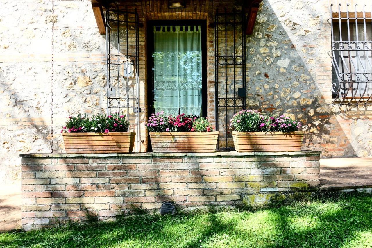 Agriturismo Montioni Совичилле Экстерьер фото