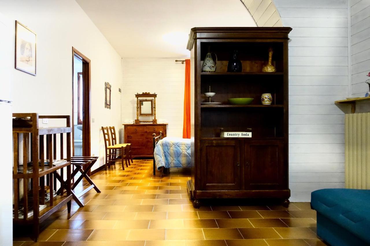 Agriturismo Montioni Совичилле Экстерьер фото